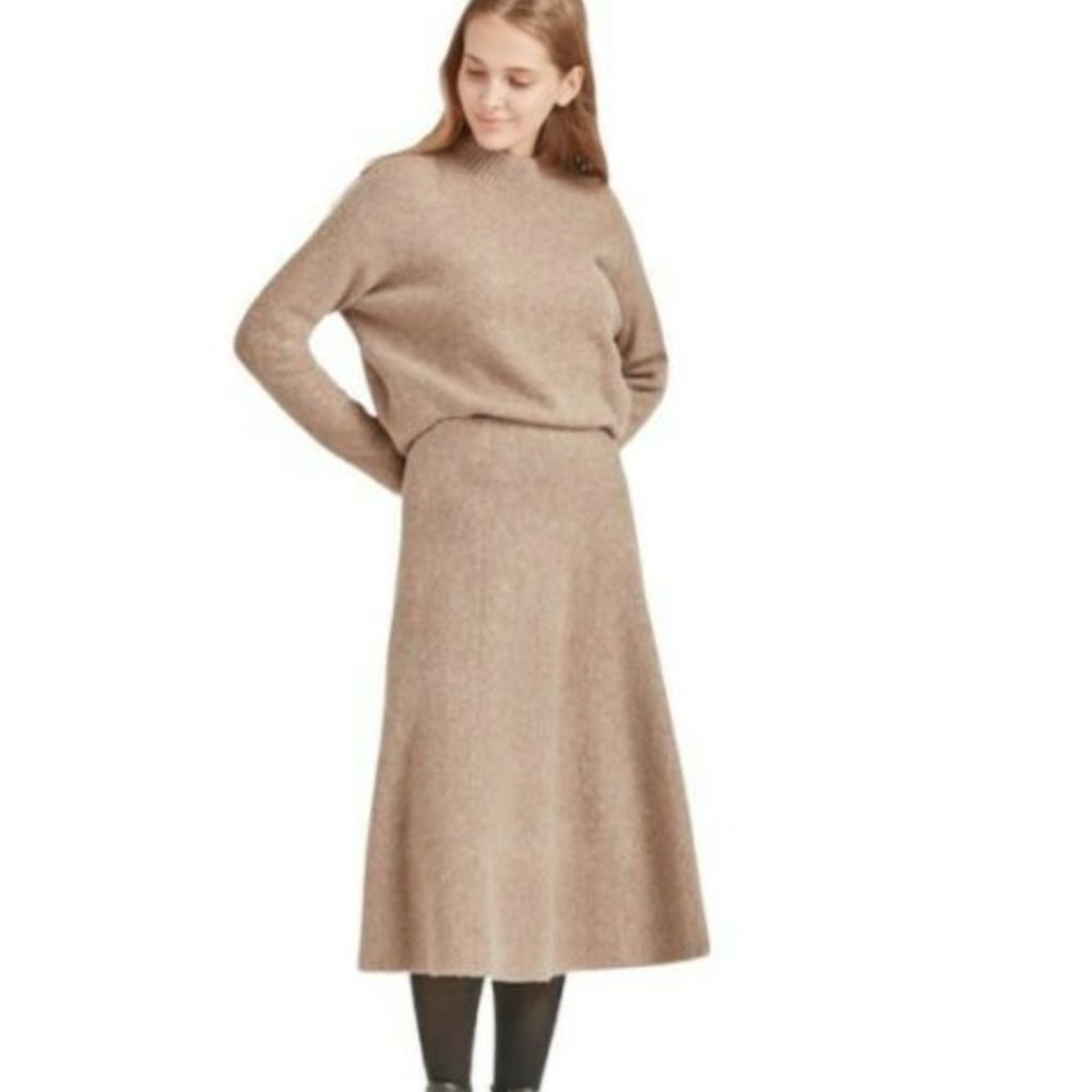 Uniqlo Tan Souffle Yarn Flare Midi Skirt Wool Blend - Small